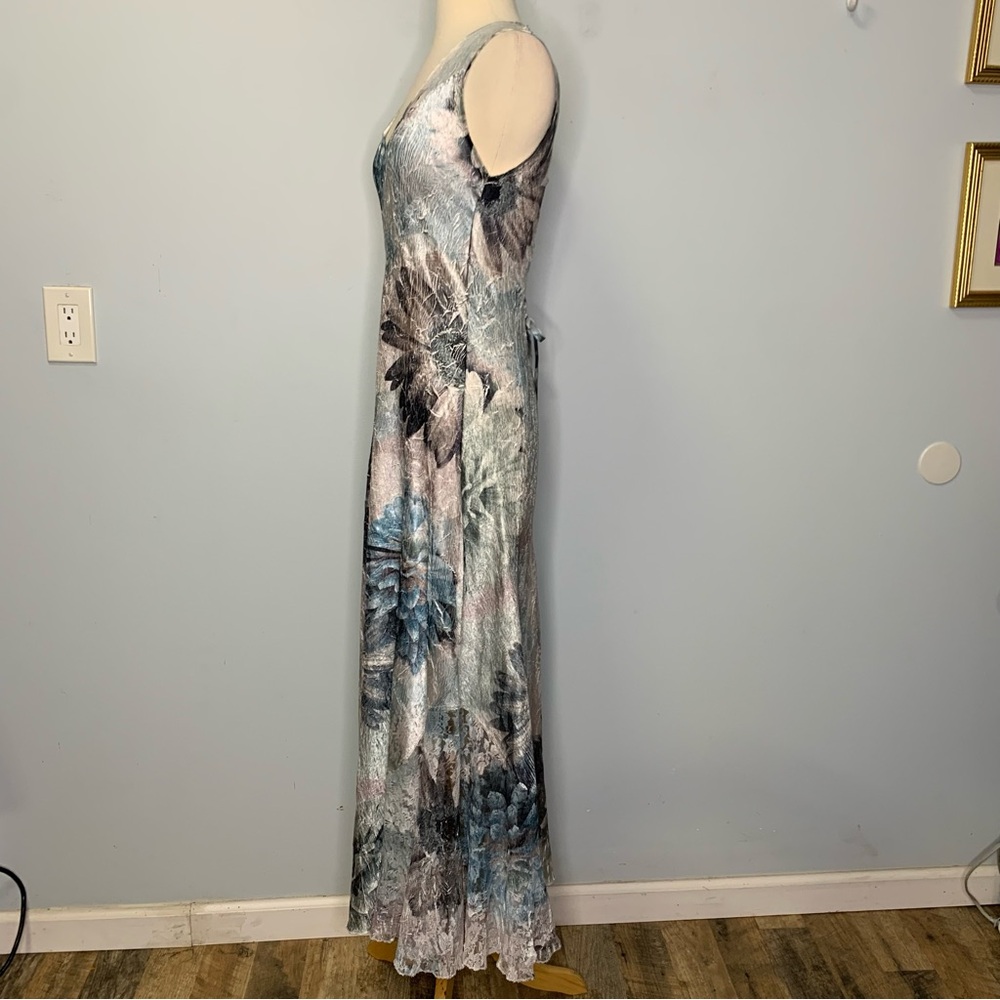Komarov Charmeuse V-Neck Lace Up Back Crinkle Stretch Blue Floral Maxi Dress M - Picture 3 of 16